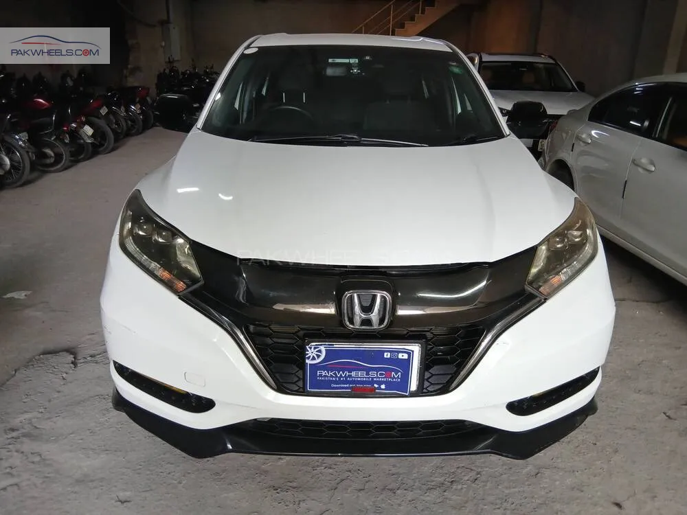 Honda Vezel 2016 for Sale in Lahore Image-1