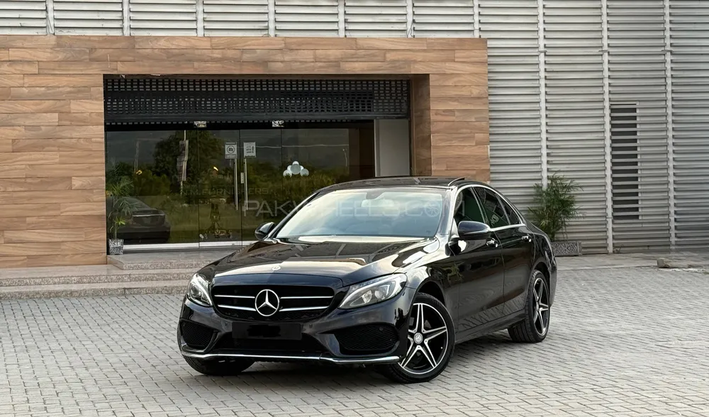 Mercedes Benz C Class 2016 for Sale in Islamabad Image-1