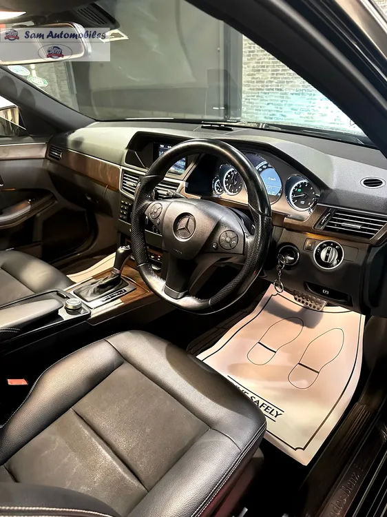 Mercedes Benz E Class 2011 for Sale in Karachi Mercedes Benz E Class 2011 for Sale in Karachi Image-4