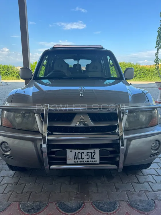 Mitsubishi Pajero 2006 for Sale in Islamabad Image-1