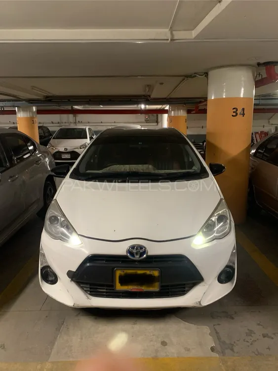 Toyota Aqua 2015 for Sale in Karachi Image-1