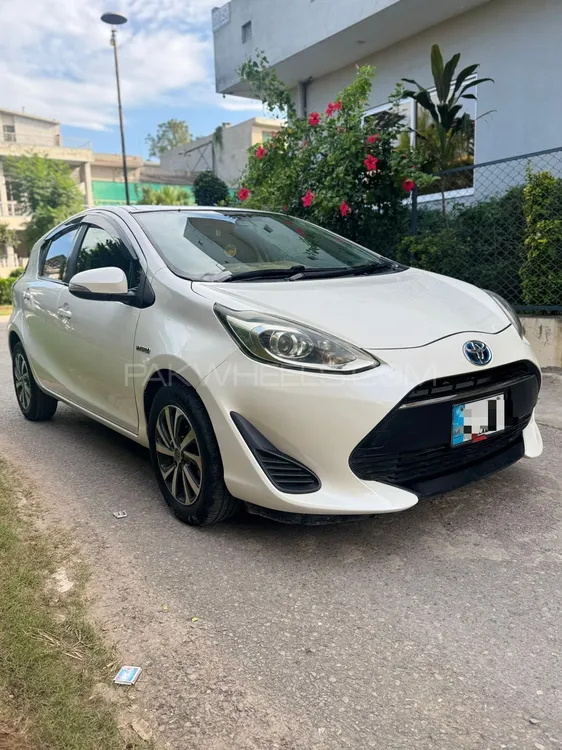 Toyota Aqua 2019 for Sale in Islamabad Image-1