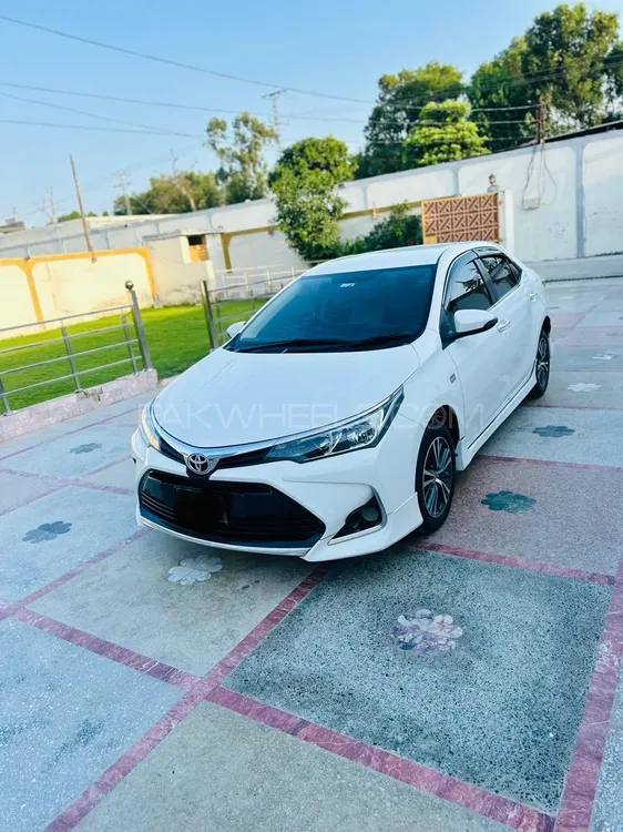 Toyota Corolla 2018 for Sale in Nowshera Image-1