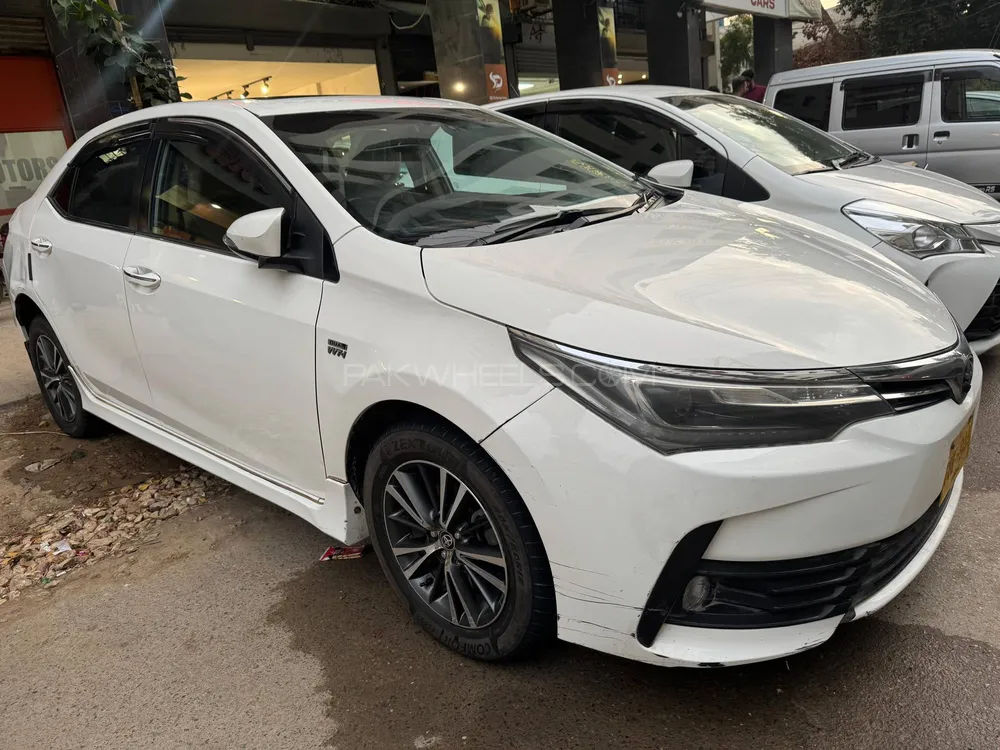 Toyota Corolla 2018 for Sale in Karachi Image-1