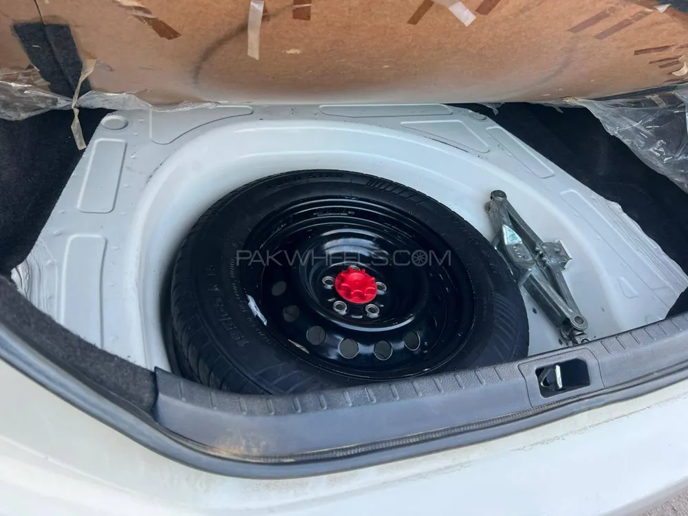 Toyota Corolla 2015 for Sale in Islamabad Image-1
