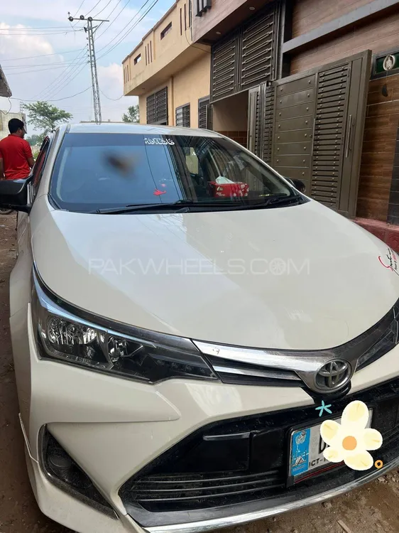 Toyota Corolla 2015 for Sale in Islamabad Image-1