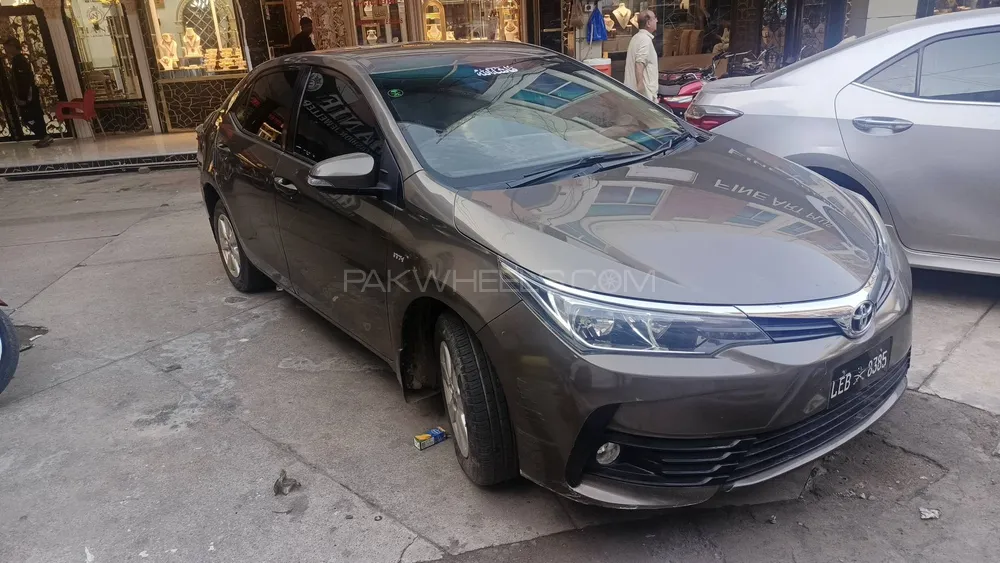 Toyota Corolla 2017 for Sale in Multan Image-1