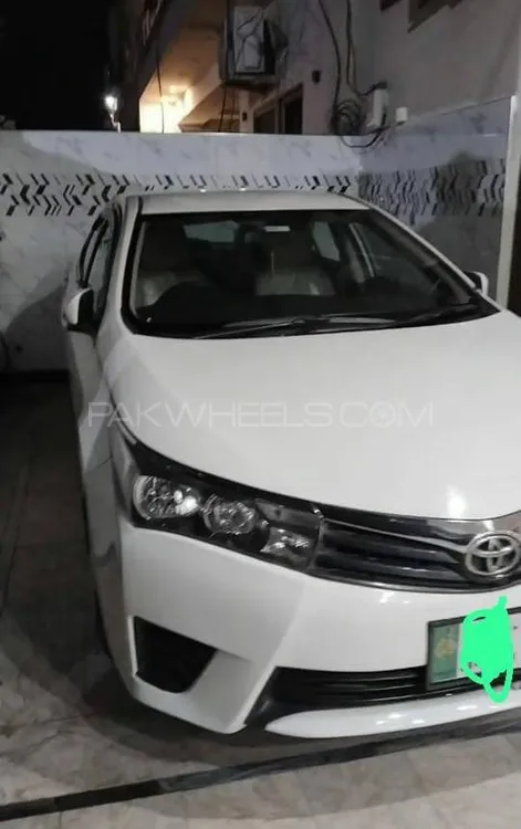 Toyota Corolla 2015 for Sale in Lahore Image-1