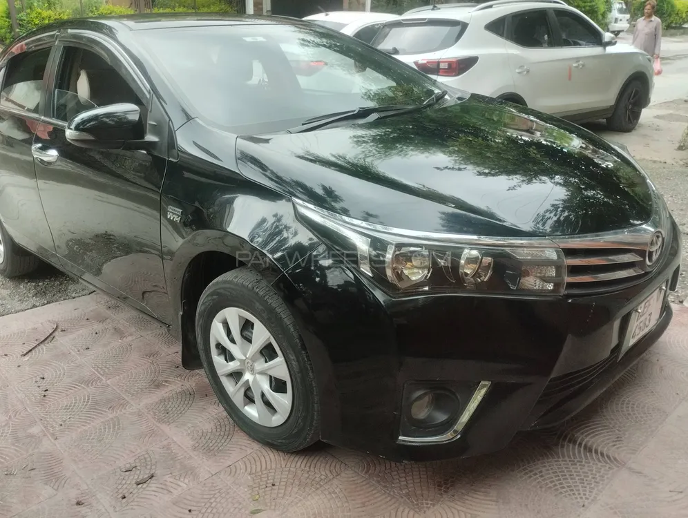 Toyota Corolla 2017 for Sale in Islamabad Image-1