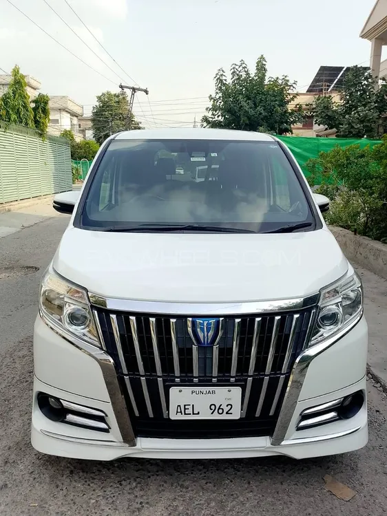Toyota Esquire 2016 for Sale in Lahore Image-1