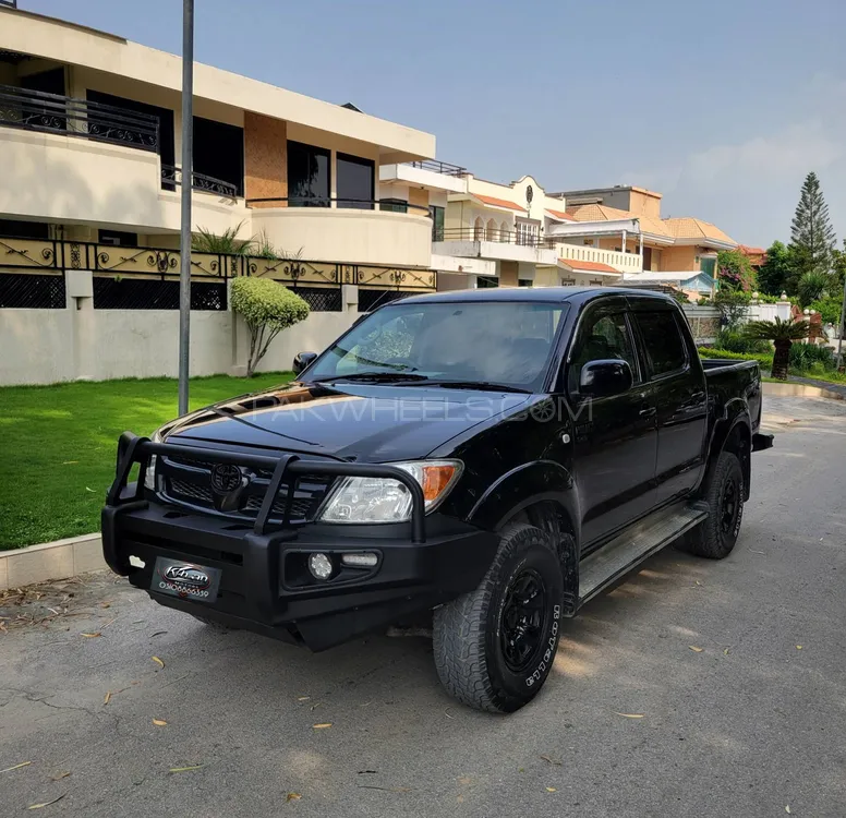 Toyota Hilux 2006 for Sale in Islamabad Image-1