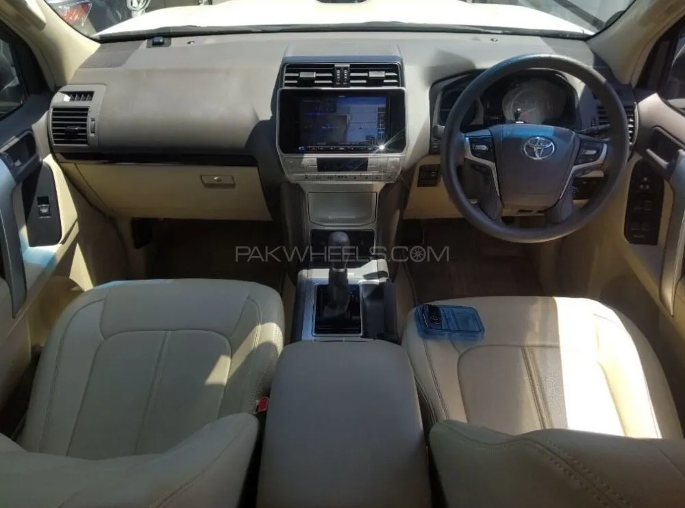 Toyota Prado 2020 for Sale in Karachi Image-1