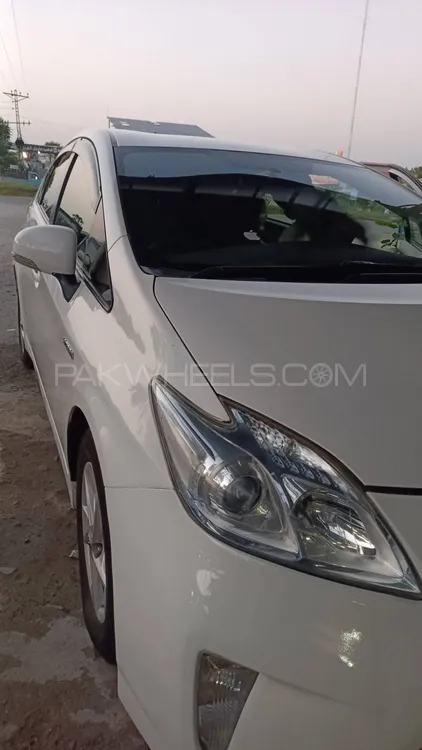 Toyota Prius 2012 for Sale in Lahore Image-1