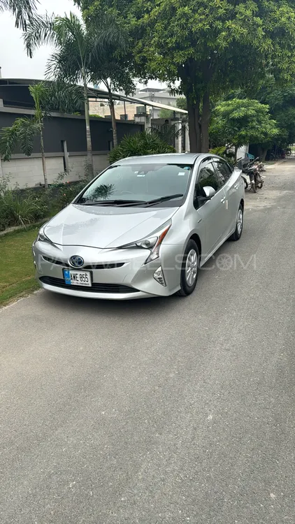 Toyota Prius 2018 for Sale in Faisalabad Image-1