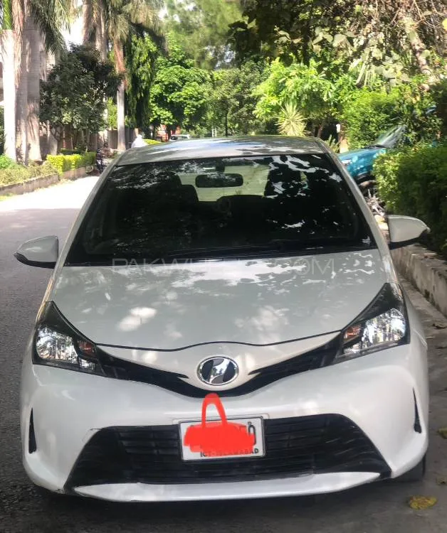 Toyota Vitz 2014 for Sale in Islamabad Image-1