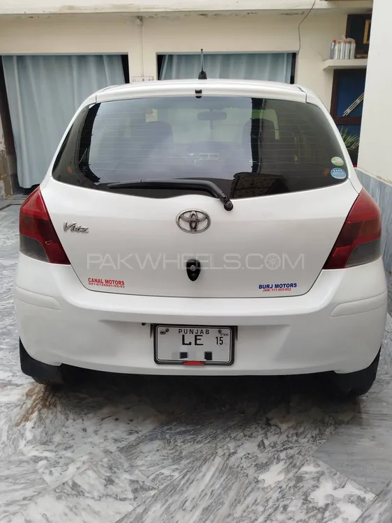 Toyota Vitz 2010 for Sale in Faisalabad Image-1
