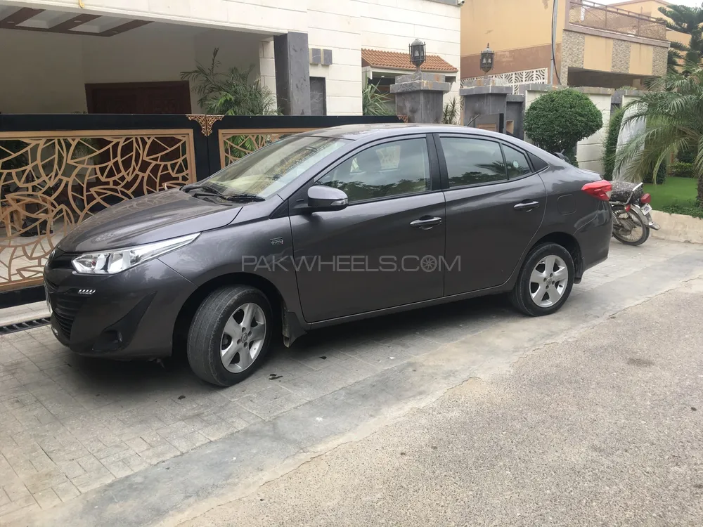 Toyota Yaris Sedan 2021 for Sale in Karachi Image-1