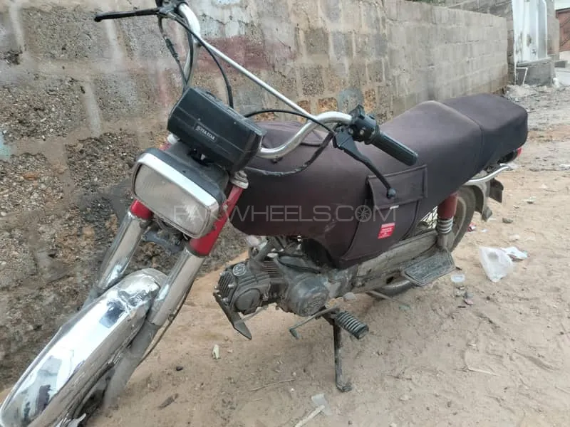 Crown RF 70 2017 for Sale Image-1
