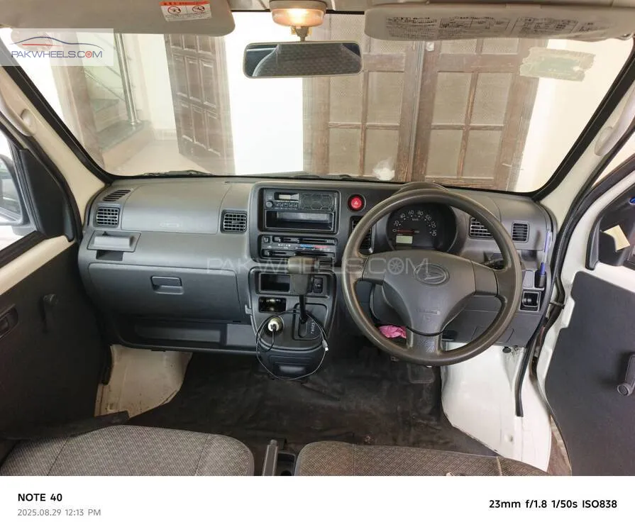 ڈائیہاتسو ہائی جیٹ 2014 for Sale in لاہور ڈائیہاتسو ہائی جیٹ 2014 for Sale in لاہور Image-9