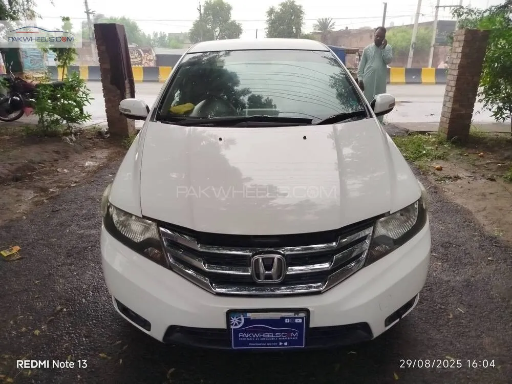 Honda City 2015 for Sale in Faisalabad Image-1