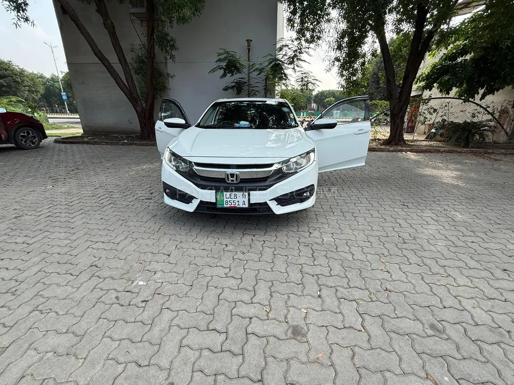 Honda Civic 2018 for Sale in Lahore Image-1