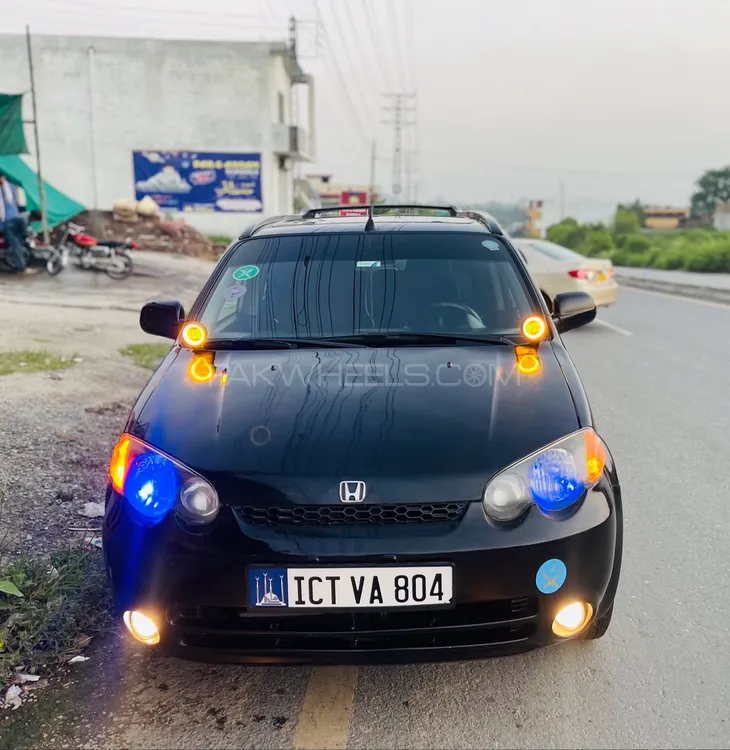 Honda HR-V 2003 for Sale in Islamabad Image-1