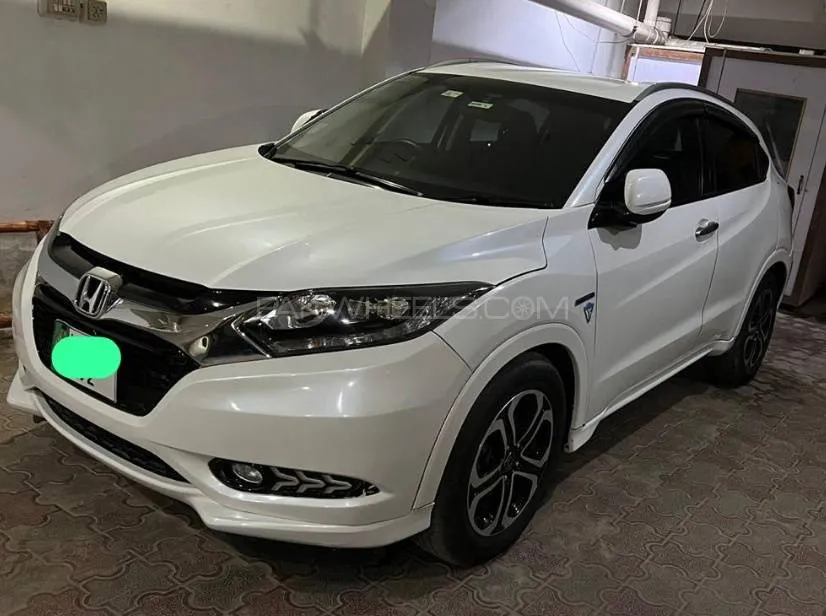 Honda Vezel 2015 for Sale in Sargodha Image-1