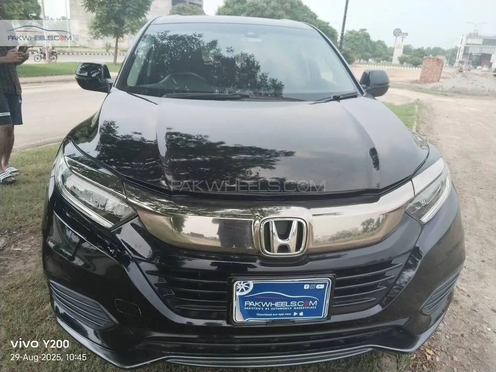 Honda Vezel 2018 for Sale in Lahore Image-1