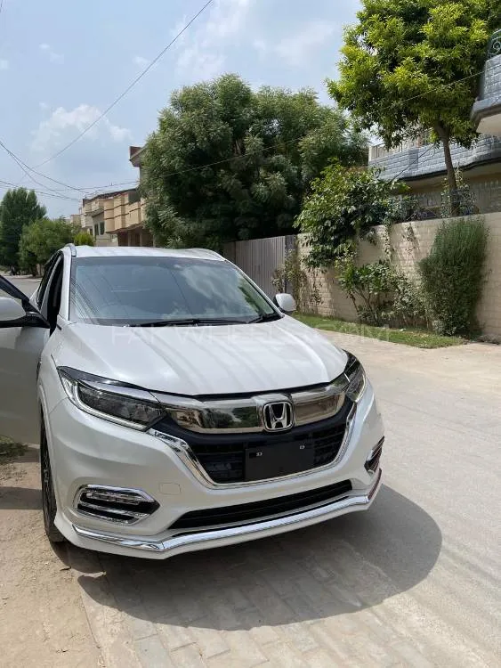 Honda Vezel 2020 for Sale in Lahore Image-1