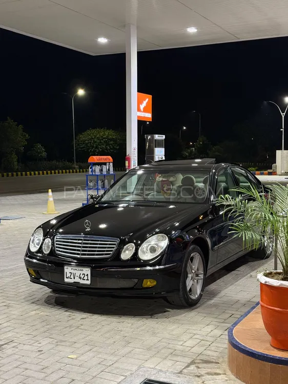 Mercedes Benz E Class 2005 for Sale in Islamabad Image-1