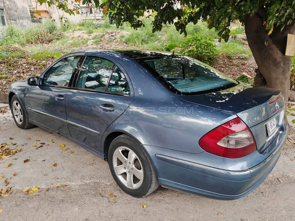 Mercedes Benz E Class 2003 for Sale in Islamabad Image-1