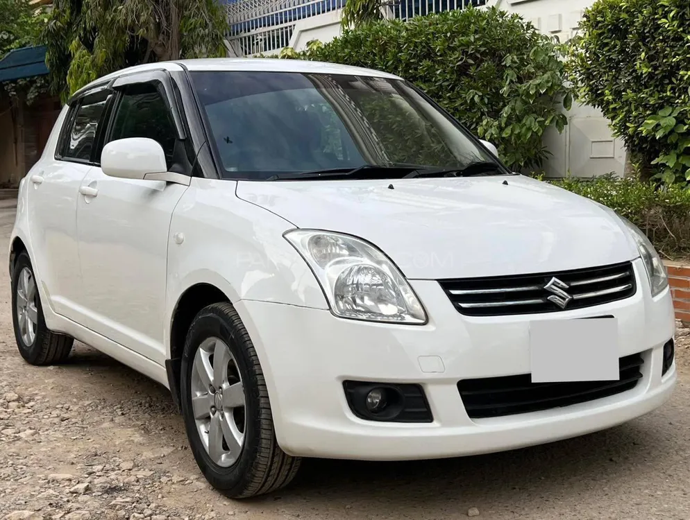 Suzuki Swift 2015 for Sale in Karachi Image-1