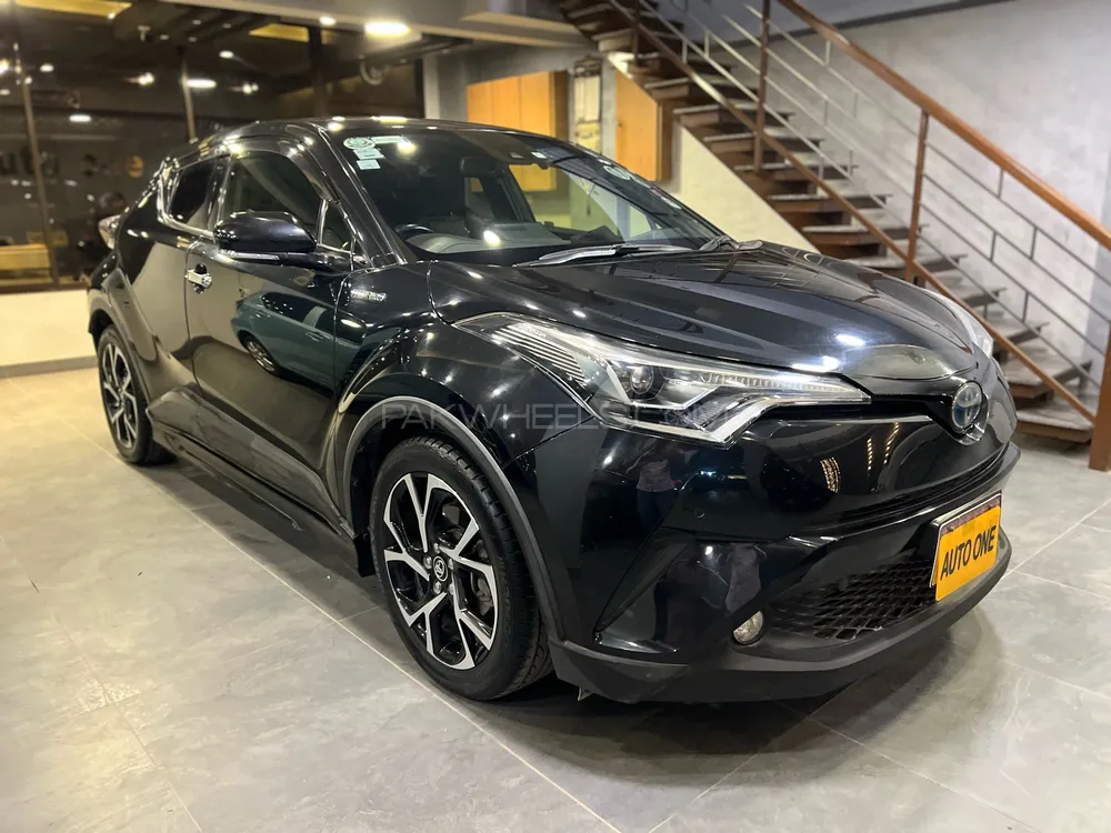 Toyota C-HR 2018 for Sale in Karachi Image-1