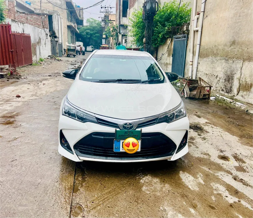 Toyota Corolla 2015 for Sale in Lahore Image-1