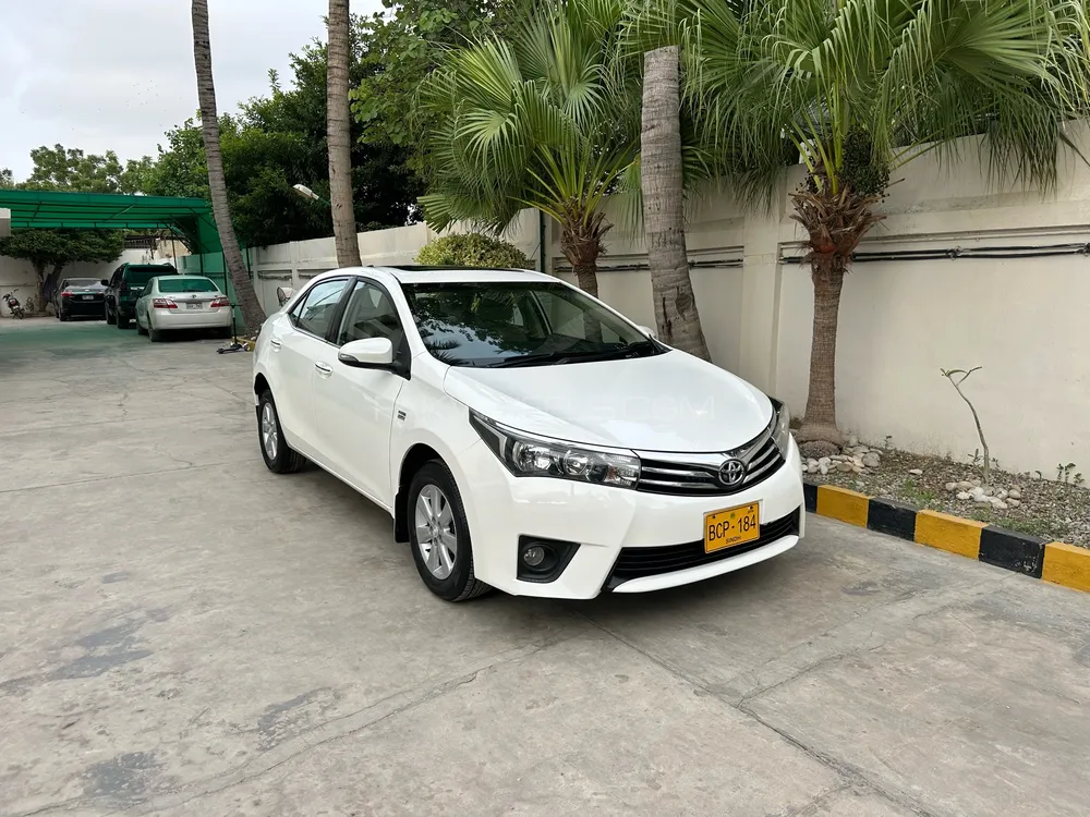 Toyota Corolla 2014 for Sale in Karachi Image-1