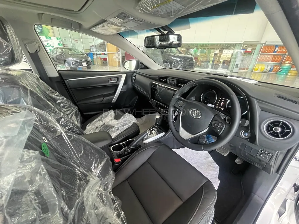 Toyota Corolla 2025 for Sale in Mandi bahauddin Image-1