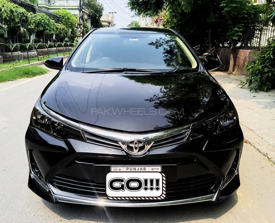 Toyota Corolla 2021 for Sale in Faisalabad Image-1