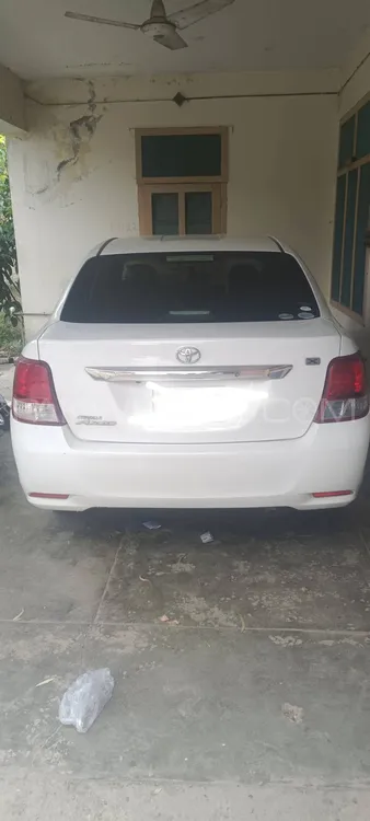 Toyota Corolla Axio 2015 for Sale in Mardan Image-1