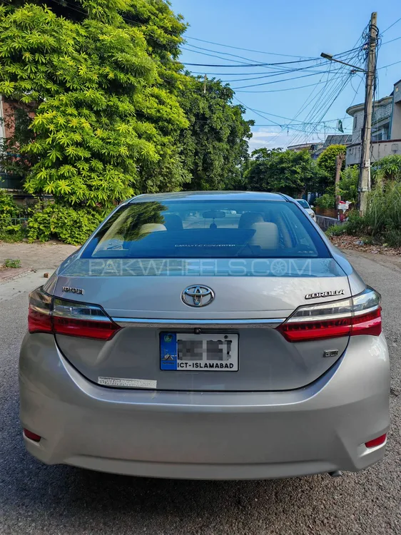 Toyota Corolla 2018 for Sale in Islamabad Image-1