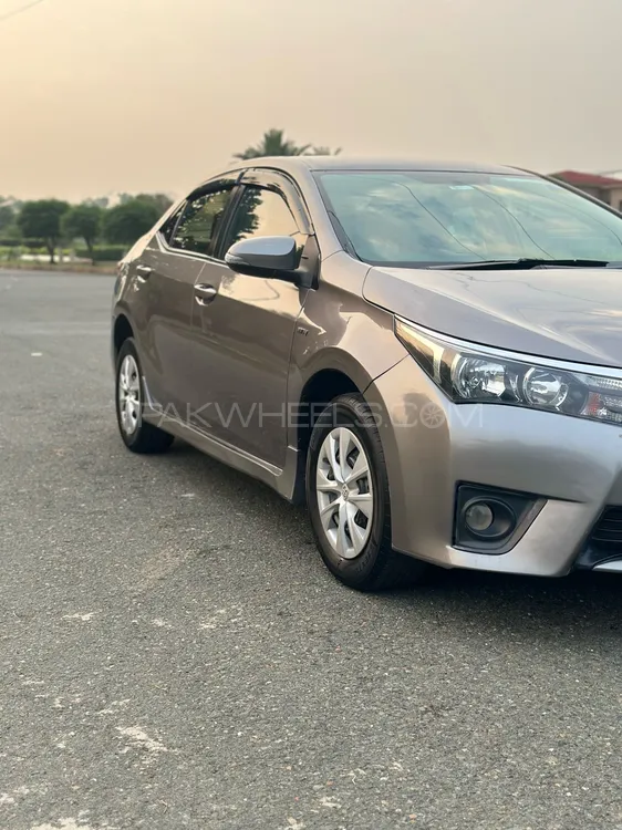 Toyota Corolla 2015 for Sale in Faisalabad Image-1