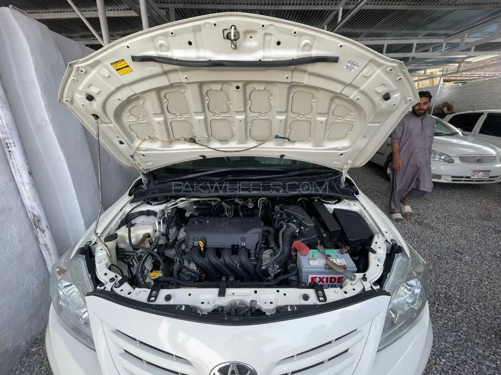 Toyota Corolla 2012 for Sale in Kohat Image-1