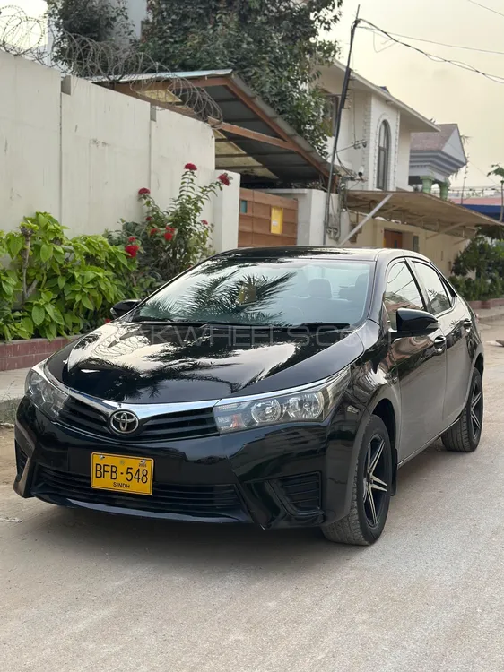 Toyota Corolla 2016 for Sale in Karachi Image-1