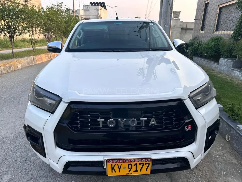 Toyota Hilux 2019 for Sale in Peshawar Image-1