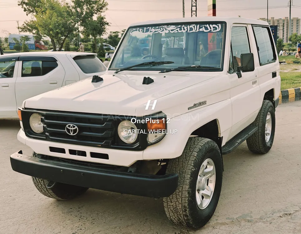 Toyota Land Cruiser 2006 for Sale in Islamabad Image-1