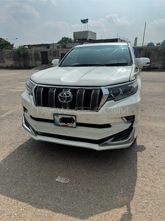 Toyota Prado 2010 for Sale in Islamabad Image-1
