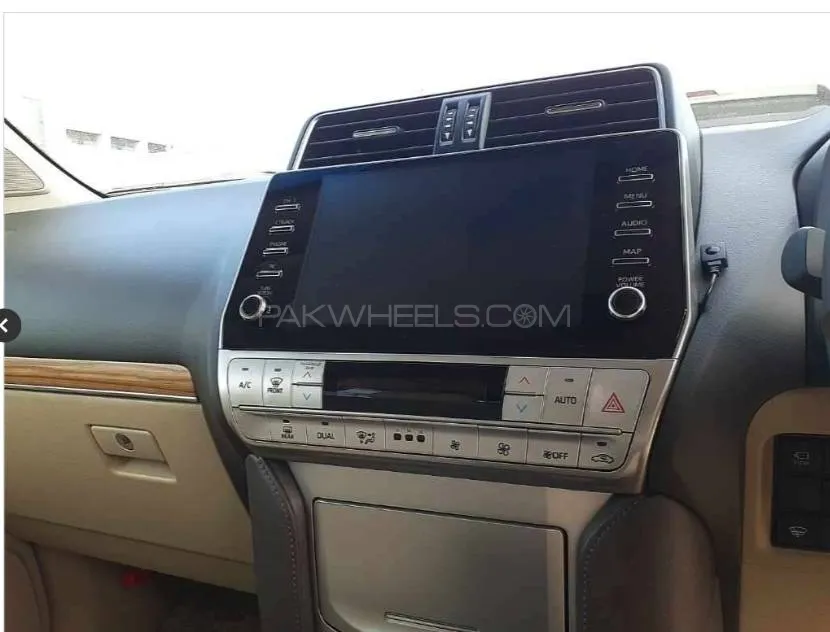 Toyota Prado 2022 for Sale in Islamabad Toyota Prado 2022 for Sale in Islamabad Image-5