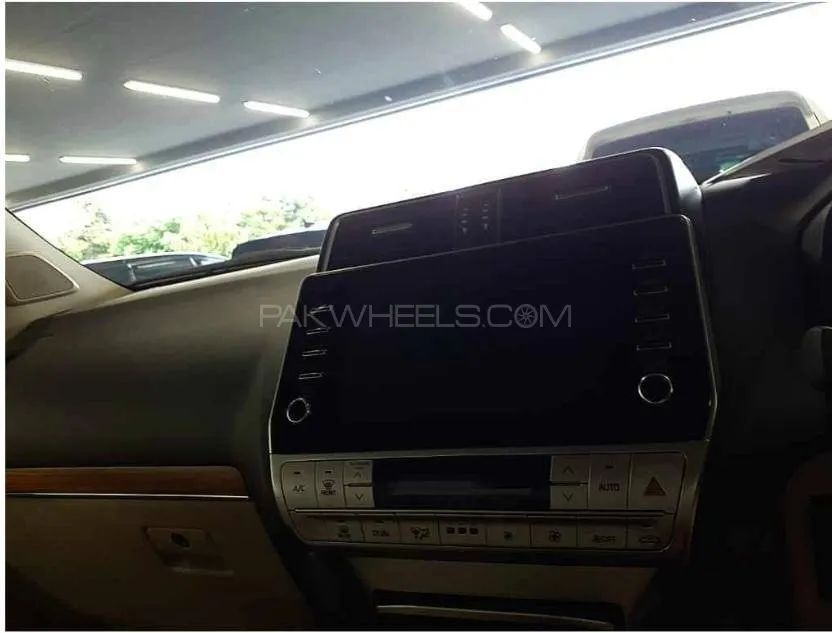 Toyota Prado 2022 for Sale in Islamabad Toyota Prado 2022 for Sale in Islamabad Image-7