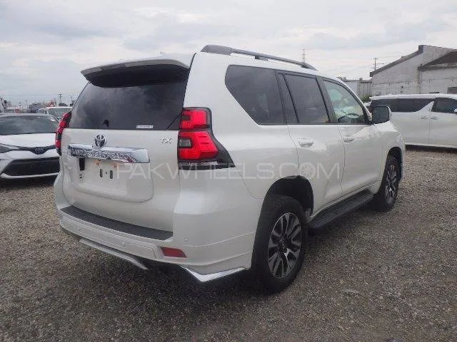 Toyota Prado 2022 for Sale in Islamabad Toyota Prado 2022 for Sale in Islamabad Image-11