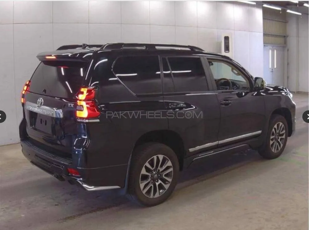 Toyota Prado 2022 for Sale in Islamabad Toyota Prado 2022 for Sale in Islamabad Image-5