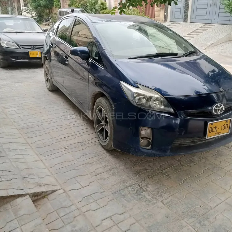 Toyota Prius 2011 for Sale in Karachi Image-1
